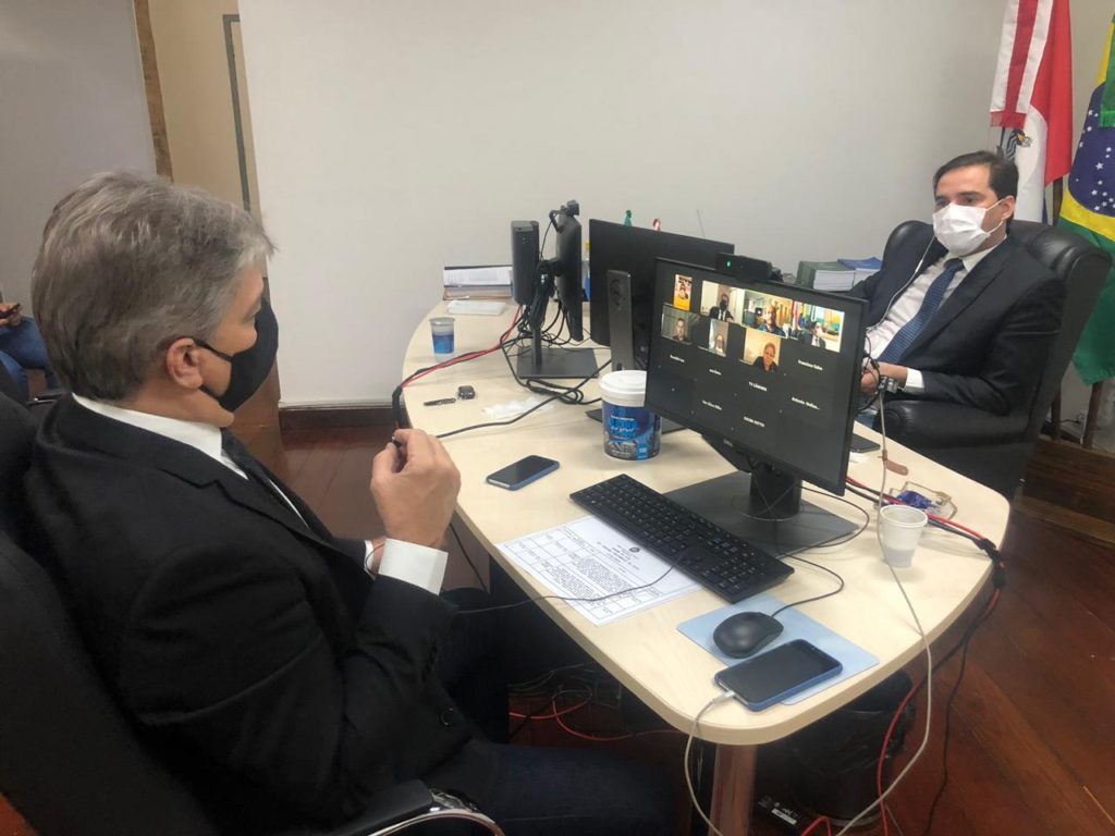 Assistentes sociais, garis, guardas municipais e coveiros devem ser testados para Covid, pede Indicação