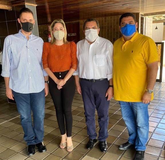 Inácio Loyola deu apoio à pré candidata de Palestina Izabelle Alcântara