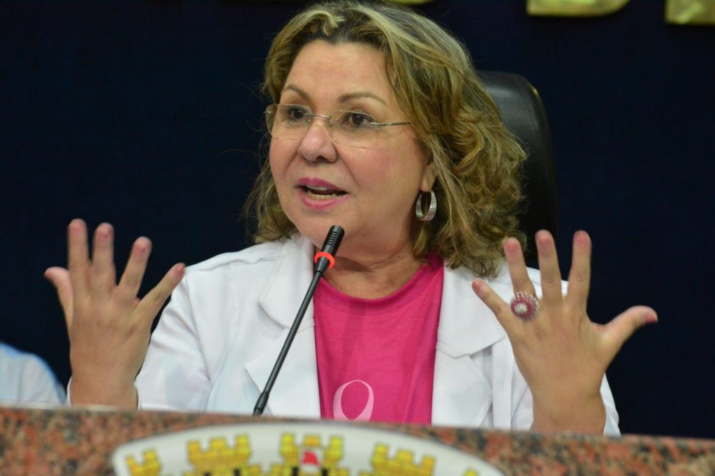 Rodrigo Cunha é autoritário e machista, diz deputada