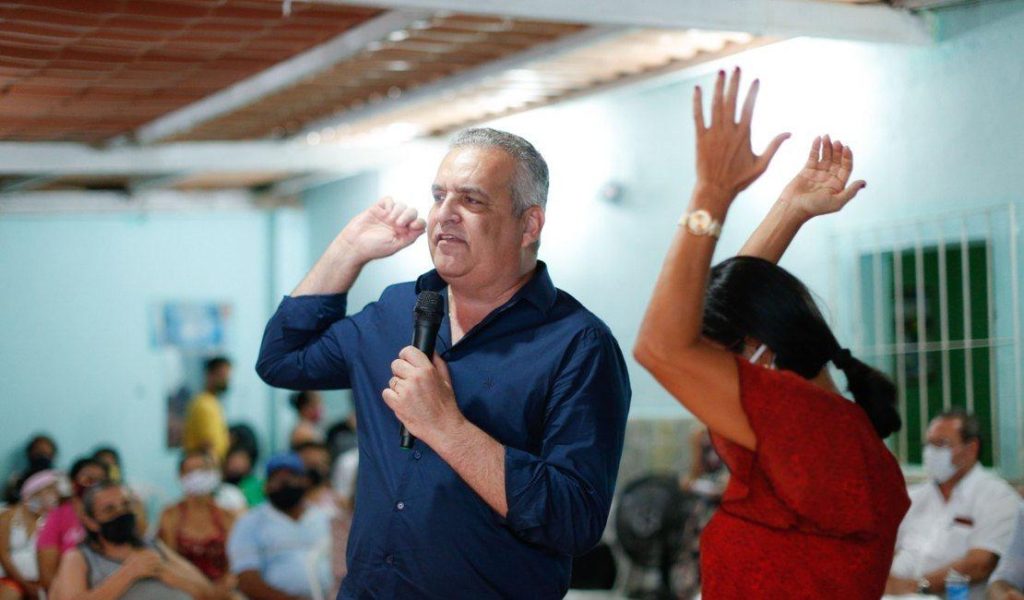 Em visita às comunidades do bairro da Santa Lúcia, Alfredo Gaspar anuncia planos para Maceió