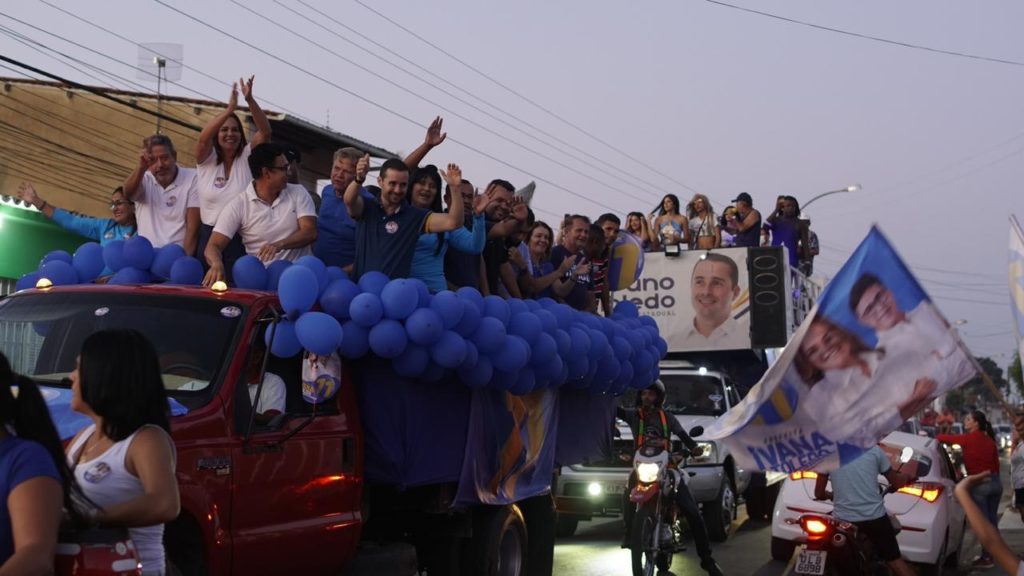 Ivana Toledo e Carlos da Educação fazem carreata histórica em Penedo