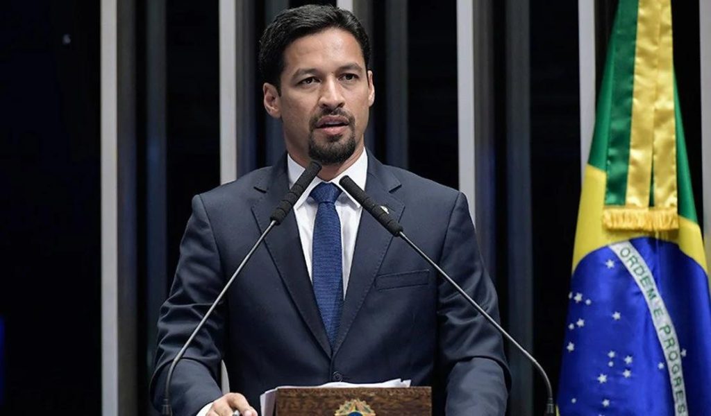 Rodrigo Cunha deve apoiar campanha de prefeito à Arapiraca após conversar com candidatos