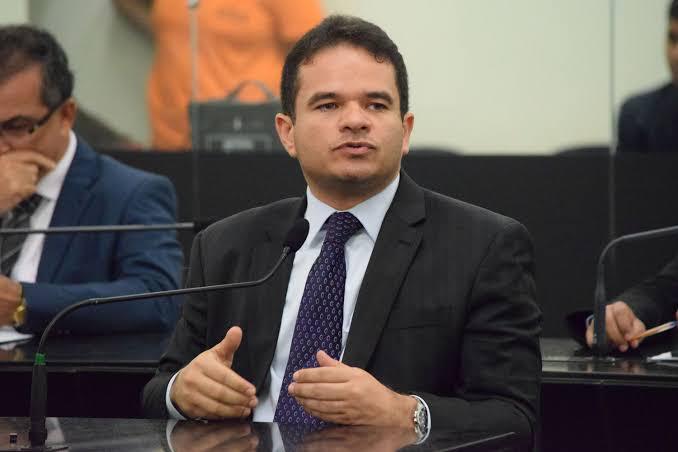 Marcelo Victor tem atuado para deputados não apoiarem Alfredo Gaspar