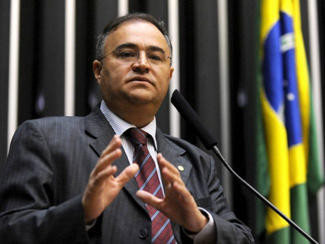 Ex-deputado João Caldas é internado no Hospital do Coração