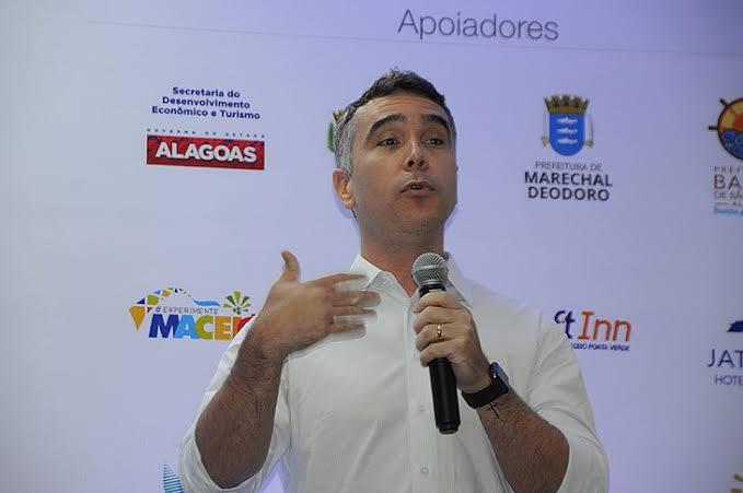 Com ou sem queima de fogos turistas virão para AL, diz secretário