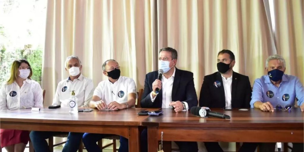 Arthur Lira condena ‘acotovelamentos’ de Maia com Bolsonaro, e prega força com harmonia