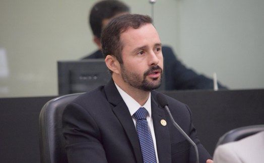 “As artimanhas caíram por terra”, diz deputado sobre volta de Paulo ao governo