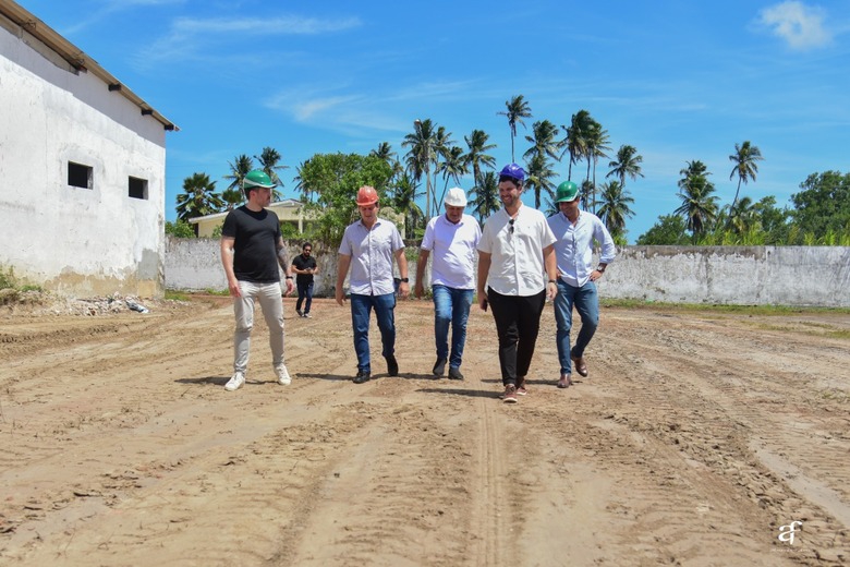 Prefeito Marcelo Beltrão acompanha avanço das obras da fábrica Mercosul Motores Elétricos