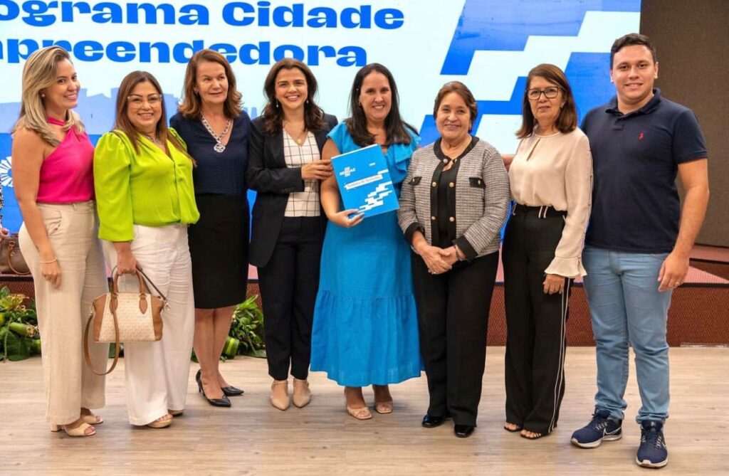 Prefeita de Santana do Ipanema participa de lançamento do Cidade Empreendedora 2023