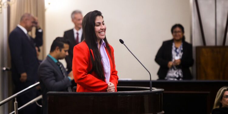 Deputada Gabi Gonçalves cria Frente Parlamentar de Promoção à Saúde Mental, Bem-Estar e Inclusão Social