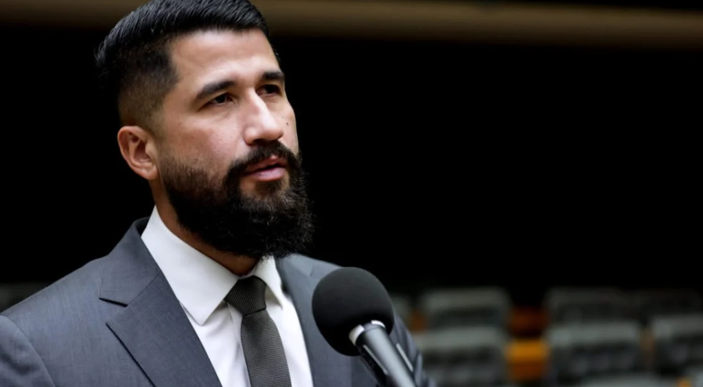 Requerimento assinado por Fabio Costa, com 30 deputados, pedem a prisão de Gonçalves Dias