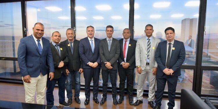 Prefeito de Pariconha cumpre agenda em Brasília em busca de investimentos na cidade