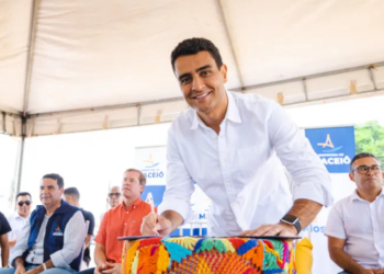 Prefeito JHC cria nove secretarias e modifica outras seis em reformulação