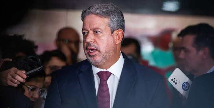 Arthur Lira e o risco de virar “piano de cauda” depois que deixar presidência da Câmara