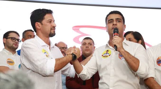 Mesmo após conversa, Rodrigo Cunha ainda não leva fatia da reforma na prefeitura de Maceió