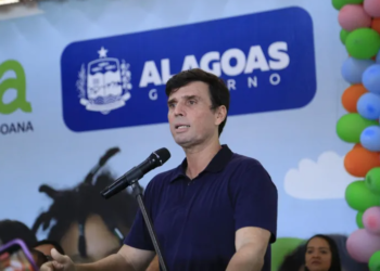 Marcius Beltrão resiste se filiar ao MDB e continua como secretário da Educação