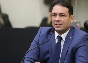 Dudu Ronalsa ingressa com Ação Popular contra a abertura do Corredor Vera Arruda