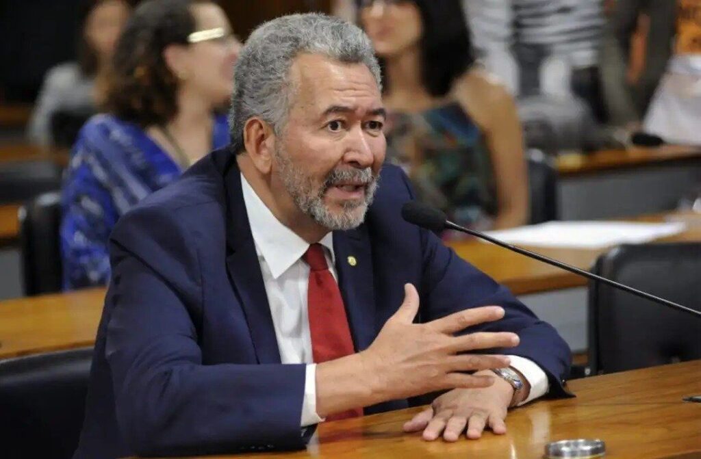 Paulão: País precisa de reforma tributária, mas a direita só pensa na CPI factóide do MST