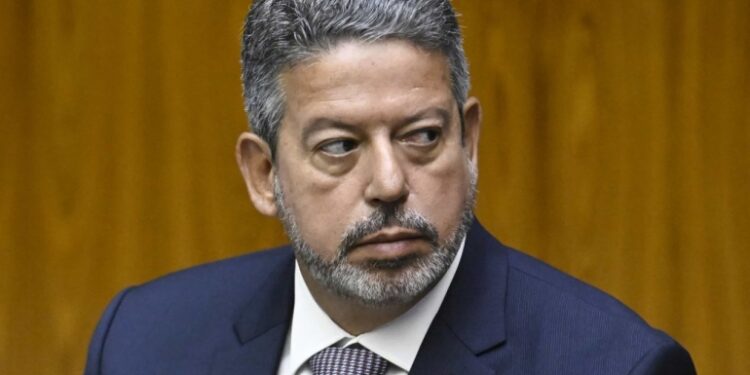 Lula sinaliza que nomeará aliado de Lira para TRF-1