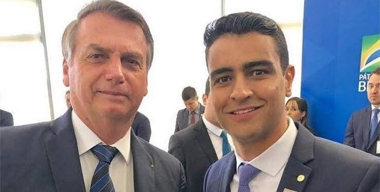Prefeito JHC planeja grande evento com Bolsonaro em Maceió