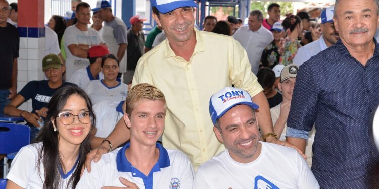 Pariconha: prefeito Tony de Campinhos e governador Paulo Dantas participam de inauguração de escola estadual