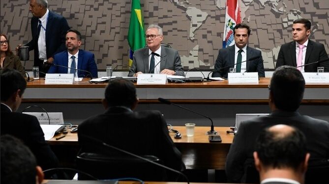 Renan defende que Braskem só seja vendida após justa reparação a AL