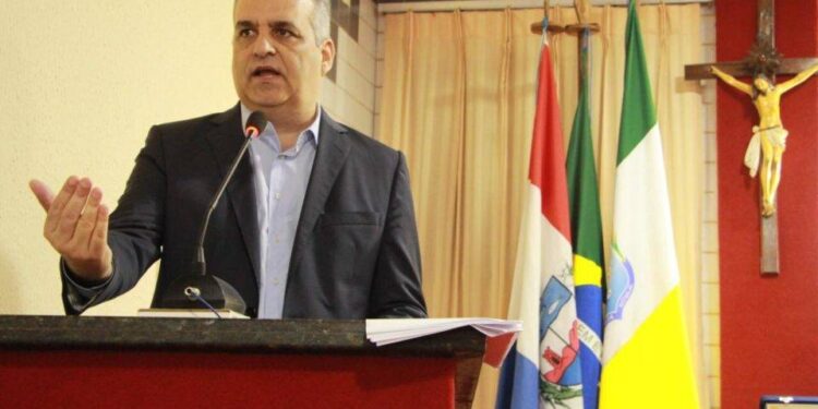 “Podem até tirá-lo do páreo, mas o ideal está mais forte que nunca” diz Alfredo Gaspar sobre decisão do TSE de tornar Bolsonaro inelegível