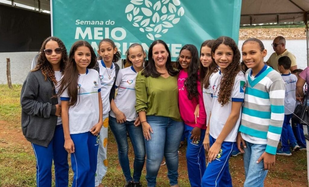 Prefeita Christiane Bulhões participa da Semana do Meio Ambiente na cidade de Santana do Ipanema
