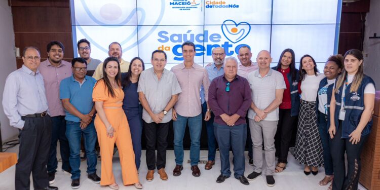 JHC apresenta programa Saúde da Gente a prefeito e vereadores de Diamantino (MT)