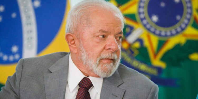 “Esse país não pode ter empresário se dizendo empresário porque tem lugar de praticar tiro”, diz Lula