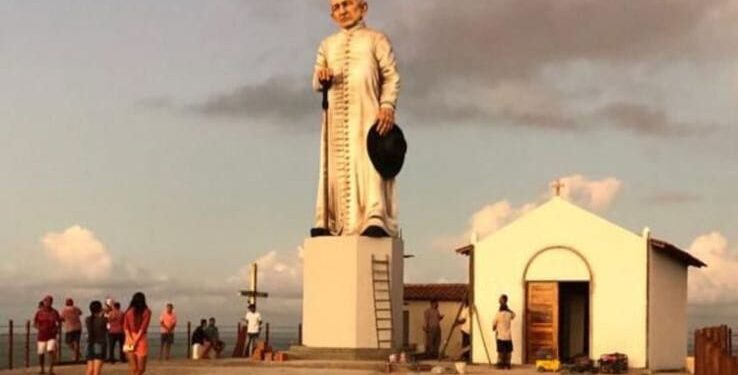 Monumento em homenagem ao Padre Cícero será inaugurado em Porto Real do Colégio