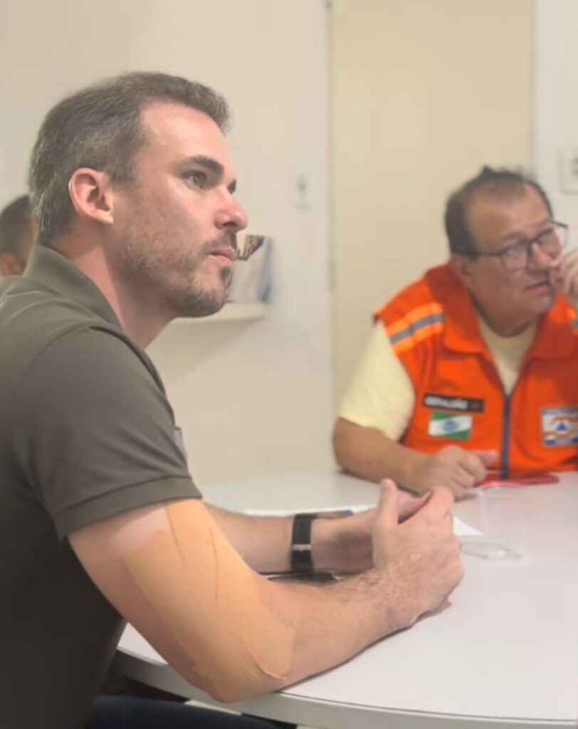 Prefeito de Murici visita a sede da Defesa Civil em Maceió para debater ações contra enchentes