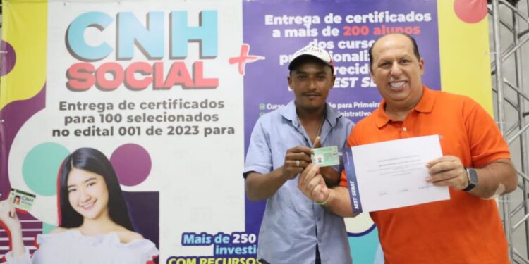 CNH Social e Cursos Profissionalizantes Impulsionam o Futuro dos Vilelenses