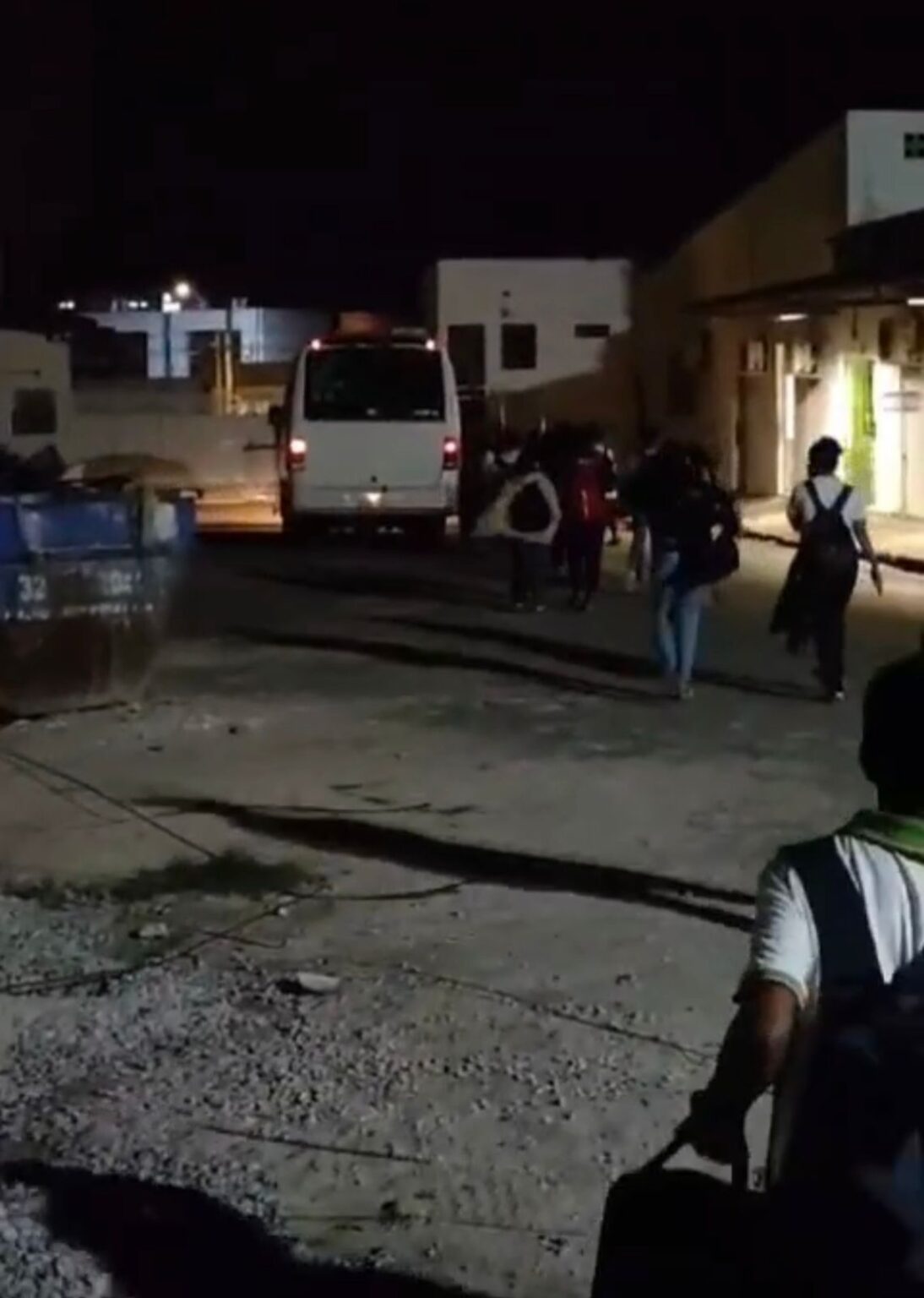 Estudantes de Roteiro denunciam negligência da gestão com ônibus intermunicipal