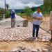 Povoado em Minador do Negrão recebe calçamento