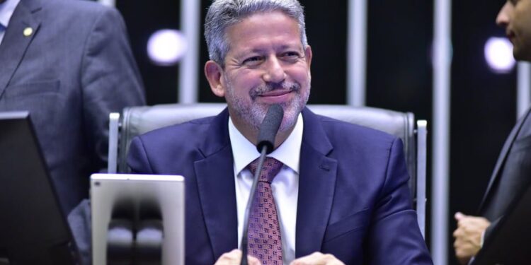 Lira sobre juros: “Campos Neto foi técnico, e BC independente é vitória”
