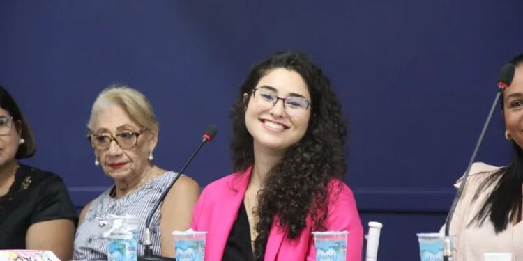 Questões que dificultam e facilitam a filiação de Teca Nelma ao PT