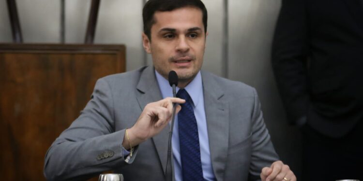Aprovado projeto de lei de Alexandre Ayres que garante prioridade aos diabéticos nos serviços de saúde em Alagoas