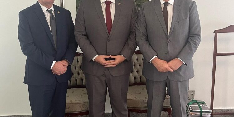 Prefeito André Almeida cumpre agenda em Brasília para tratar sobre investimentos em Mar Vermelho