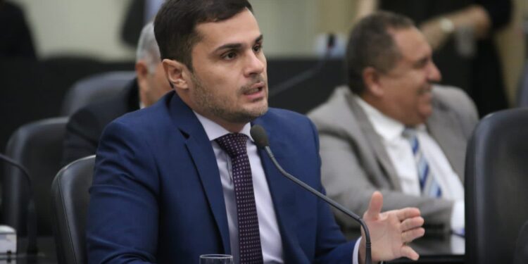 Lei de autoria do deputado Alexandre Ayres que cria a Política Estadual Estadual de Saúde Mental na Rede Pública e Privada de ensino é sancionada