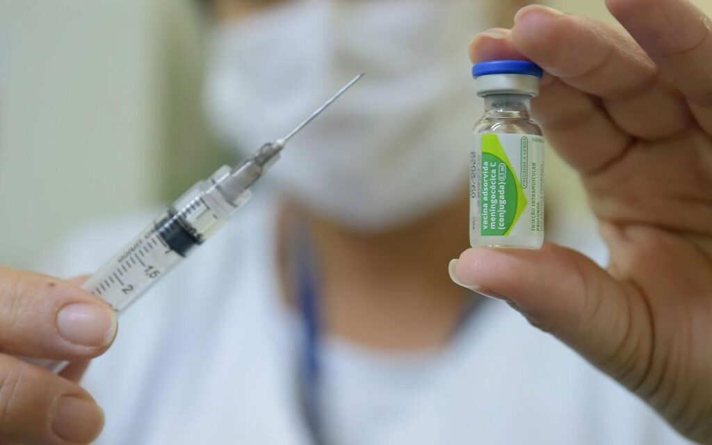 Maceió aguarda definição sobre eficácia de vacina para aplicação