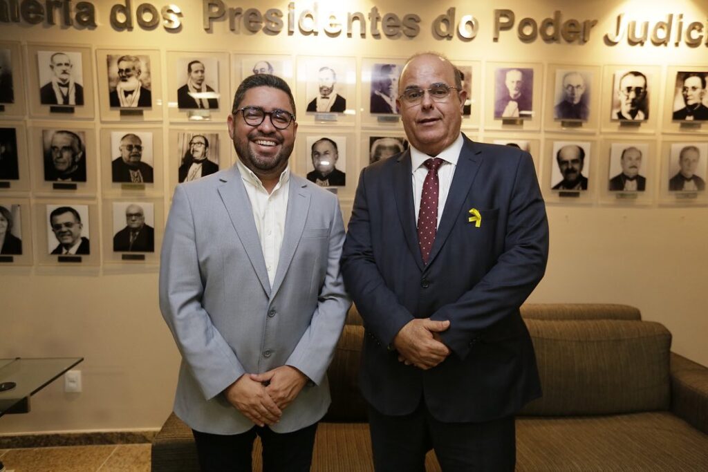 Prefeito de Viçosa visita presidente do Tribunal de Justiça de Alagoas para viabilizar projetos