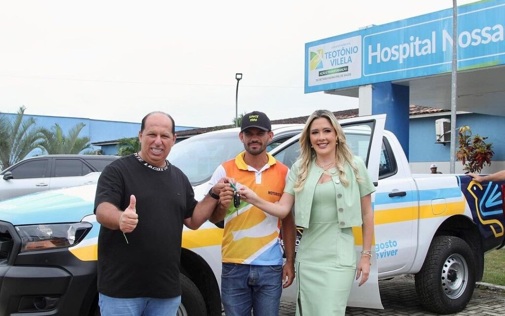 Prefeito Peu Pereira participa da entrega de obras e benefícios em Teotônio Vilela