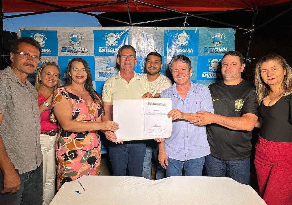 Prefeita Néa do Geo assina ordem de serviço para obra de pavimentação em Ibateguara