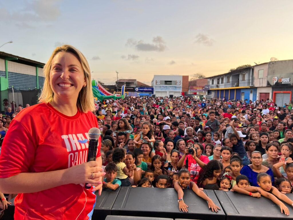 Milhares de crianças brincam durante dois dias com Thais Canuto