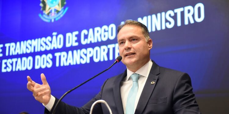 Renan Filho volta a criticar compra do Hospital do Coração pela prefeitura de Maceió: “Pague três e leve um. Isso não tem sentido”