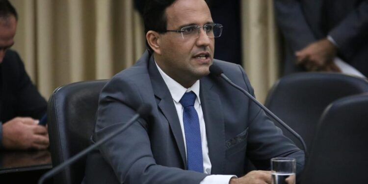 ALE promulga lei que inclui o tema ‘Educação Financeira’ nas propostas pedagógicas nas escolas do Estado