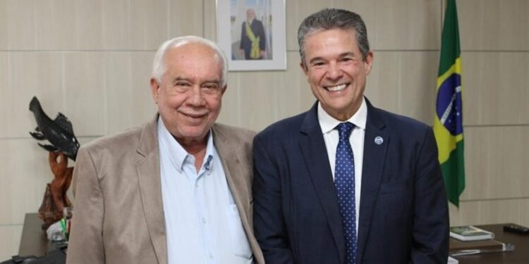 Prefeito Sérgio Lira se reúne com ministro da Pesca para discutir ações de sustentabilidade em Maragogi