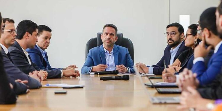 Paulo Dantas pede revisão de acordo para incluir 3 mil famílias no Plano de Reparação