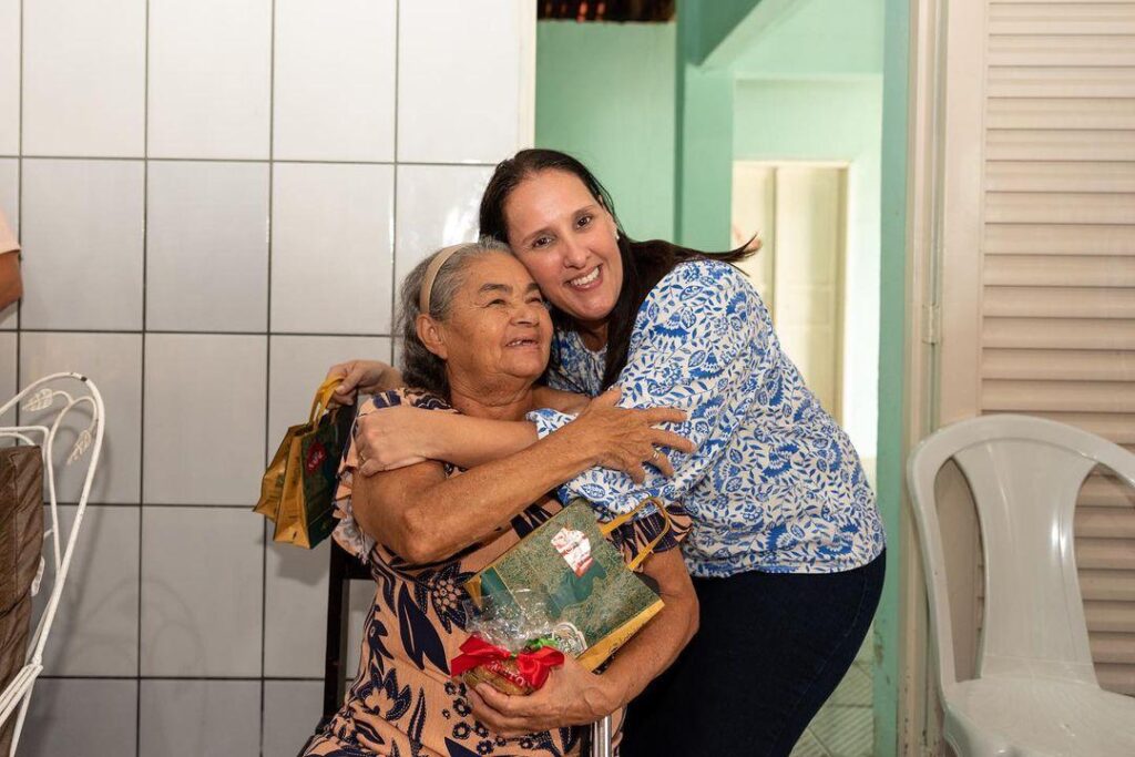 Prefeita Christiane Bulhões lança projeto Meu Amigo Idoso no Abrigo São Vicente